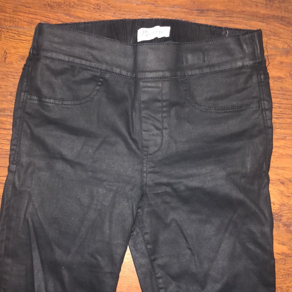 Madewell black coated edition skinny pull on jeggings. Size 27. - Picture 3 of 4